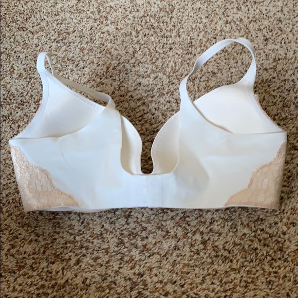 Victoria’s Secret push up bra - Picture 2 of 3